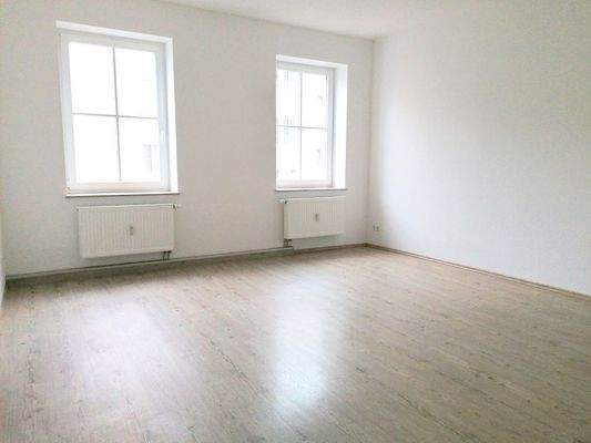 Wohnzimmer mit Laminat