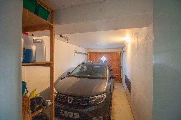 Innenliegende Garage 