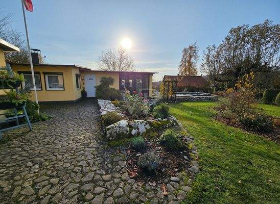 Ansicht Zugang Wochenendhaus-Anlage Herbstimpression