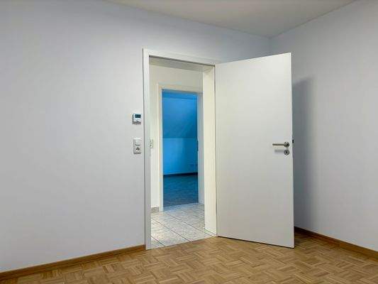 Zimmer 2 | Eingang links