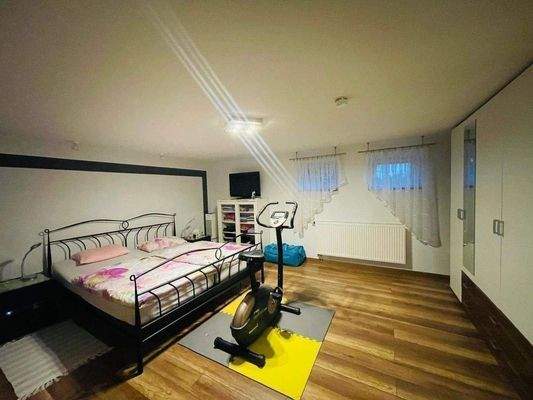 Schlafzimmer im Souterrain