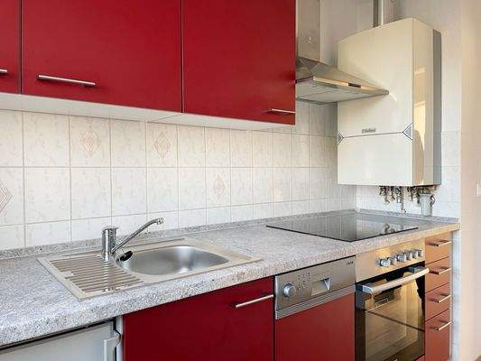 Einbauküche, Gastherme.JPG