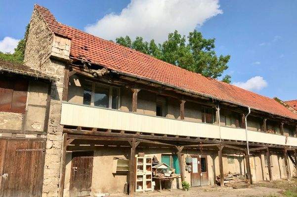 Linker Gebäudeteil Innenhof