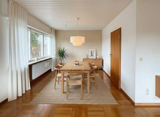 Esszimmer KI visualisiert