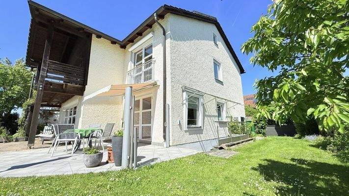 seitliche Hausansicht