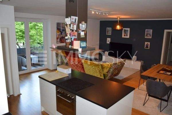 Wohnen/Essen mit Blick uns Grüne