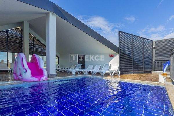 Furnished Apartments in a Complex with Private Beach in Konaklı