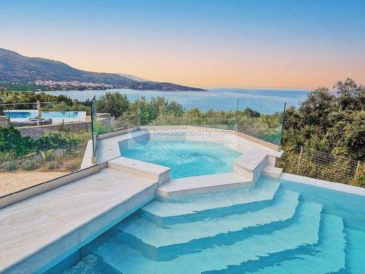 1e27f93b1b844bed99b8ee2608908dc2-original