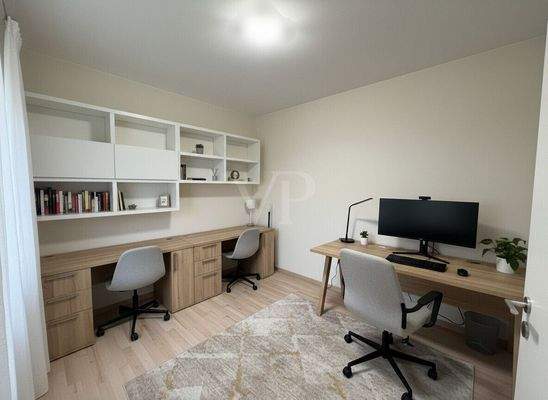 OG: Arbeitszimmer KI-Staging