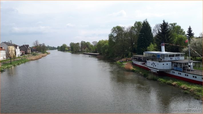Alte Oder mit Museumsschiff