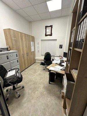 Büro.jpg