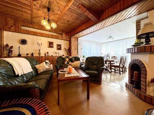 Wohnzimmer (noch nicht renoviert)