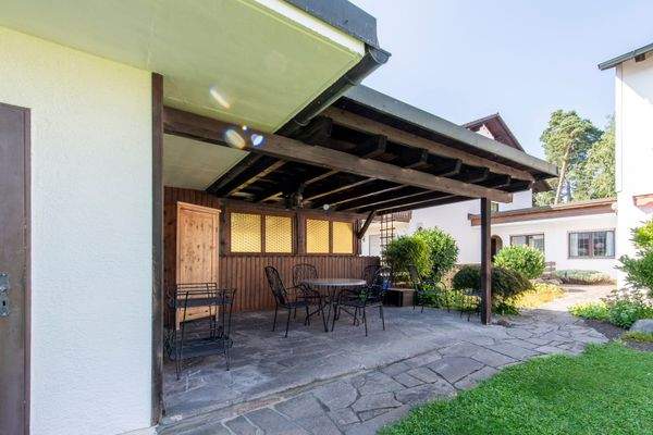 Freisitz an der Garage