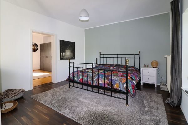 Schlafzimmer 1 OG