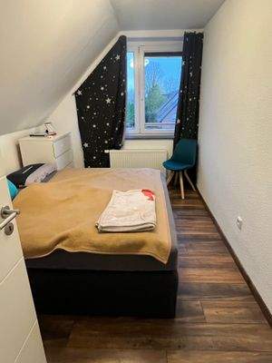 Schlafzimmer DG .JPG