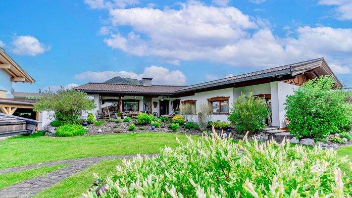 KITZIMMO-Haus mit Freizeitwohnsitz in Toplage kaufen - Immobilie Kössen.