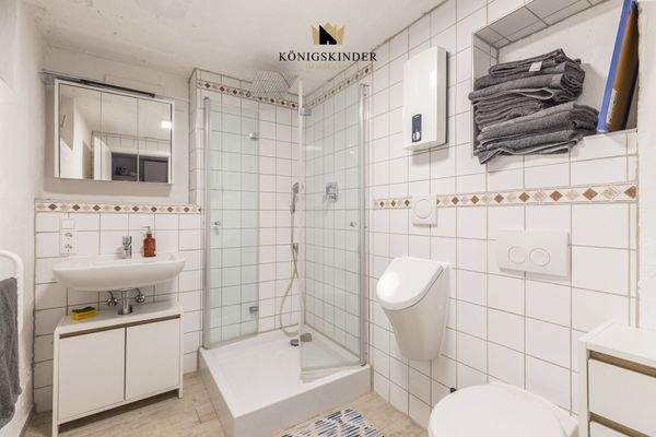 Einliegerwohnung Badezimmer/ WC