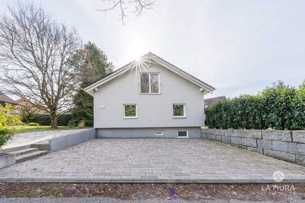 Westseite, Stellplätze