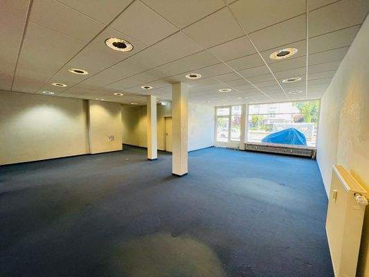 Verkaufs- / Ausstellungsbereich (über Kreillerstraße 66) 