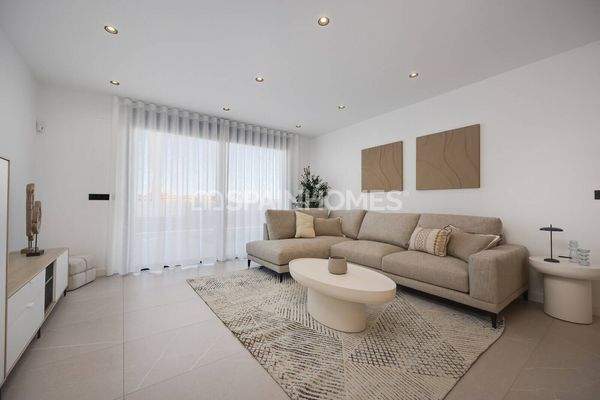 Stylish One-Story Houses with Breathtaking Views in Torrevieja