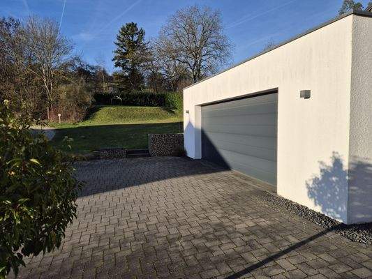 Doppelgarage mit ca. 47 m² Fläche