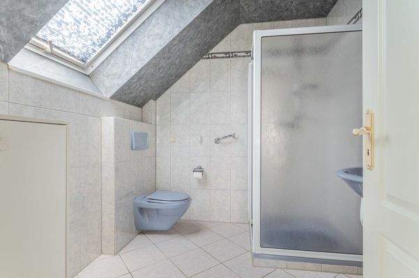 Badezimmer 2