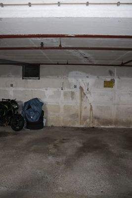 Tiefgaragenstellplatz