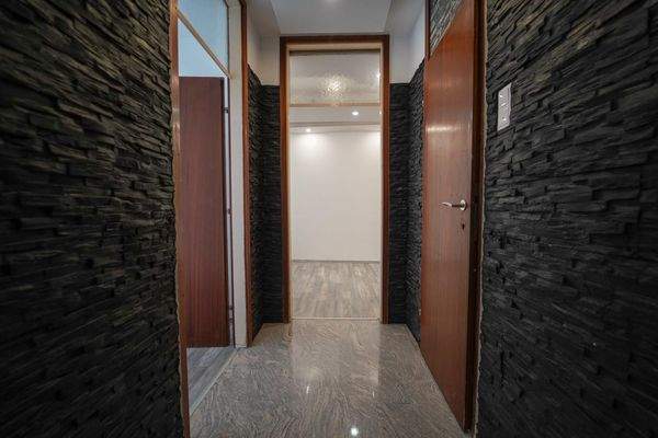 Flur in Richtung Kinderzimmer, Schlafzimmer und Ba