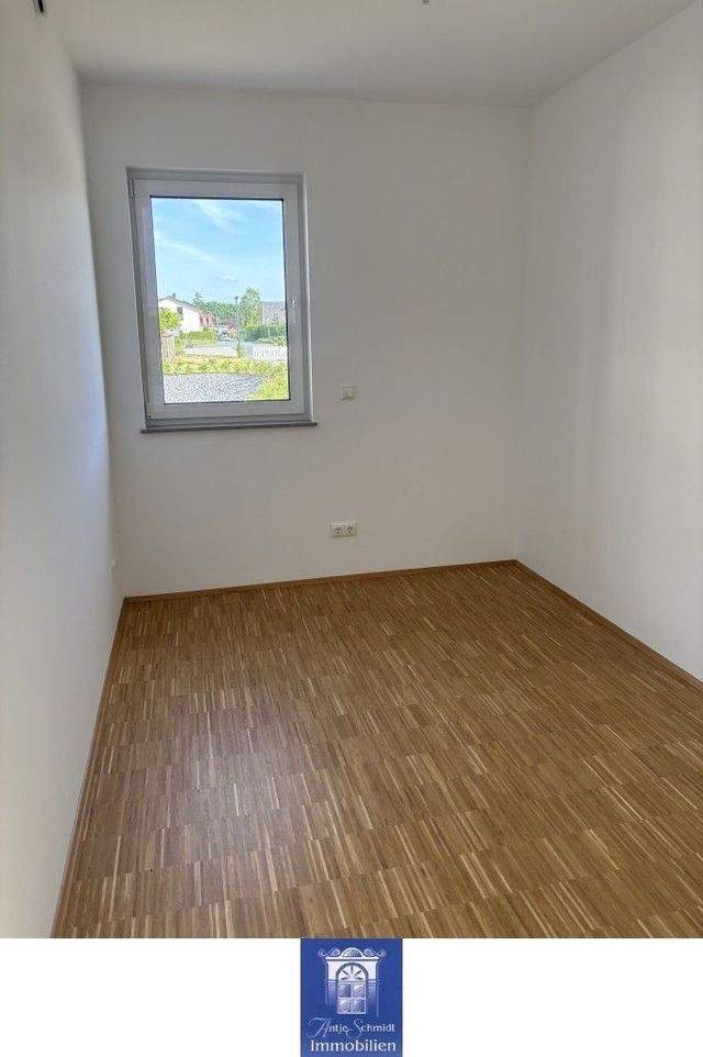 Lieblingsplatz mit attraktiver Ausstattung, moderner EBK und Terrasse im Erstbezug! - Foto 1