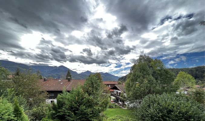 Ausblick Garten Berge1.JPG