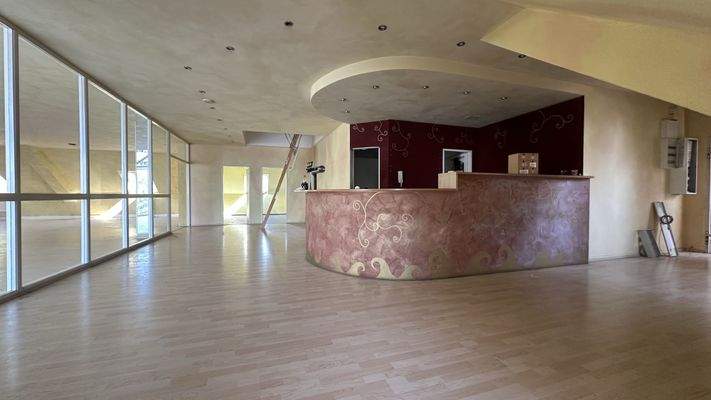 Gewerbeeinheit 4 (Orange)