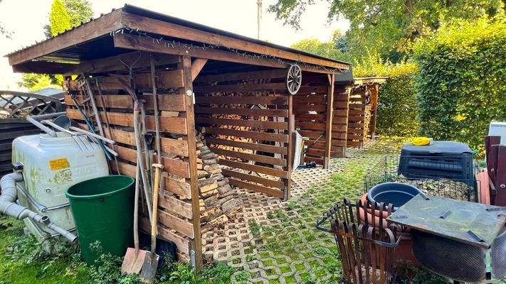 Schuppen für Kaminholz