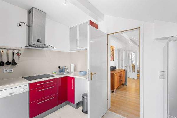 Durchgang Küche - Wohnbereich