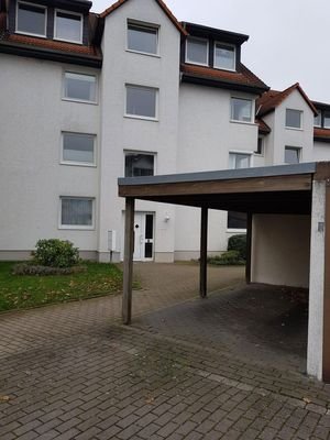 Carport - 1. OG links ETW