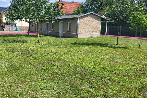 Grundstücksansicht-06-mit Teilungslinie