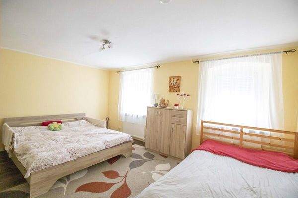 EG links: Schlafzimmer