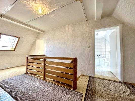 DG großzügiger Flur