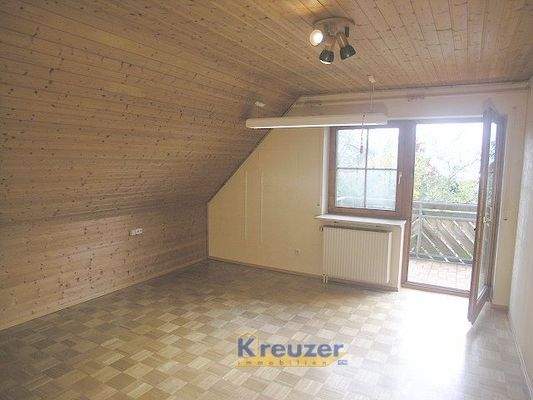 Mittleres Zimmer OG / Balkon