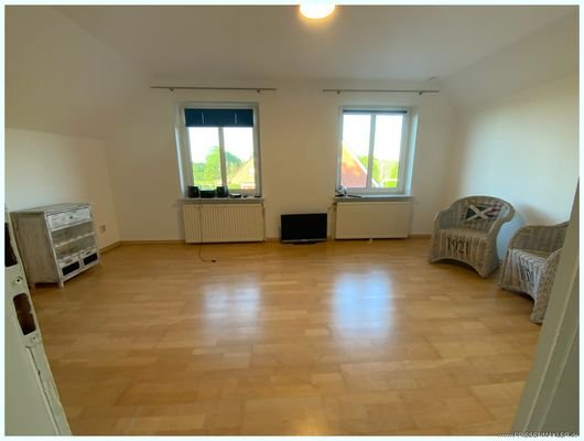 Wohnzimmer DG