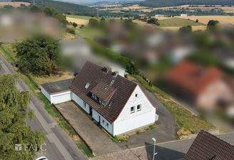 Drohnenbild_Haus seitlich rechts