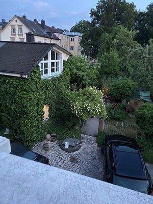 Außenansicht Gartenhaus.jpg