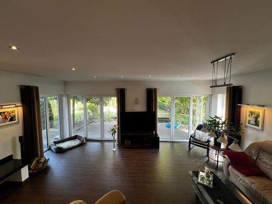 großzügiger Wohnbereich