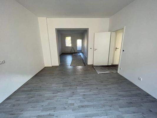 Helle Wohnung mit Laminat