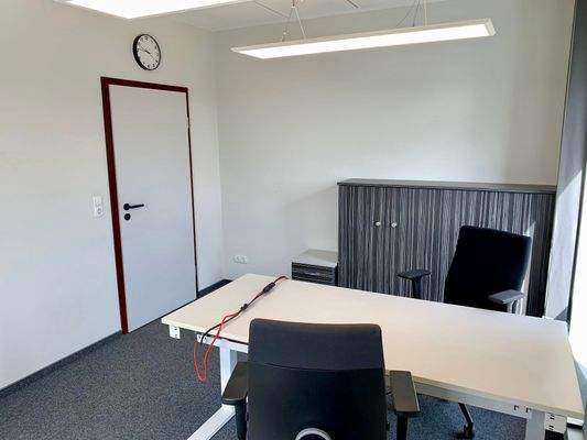 13) Großes Büro OG.jpg