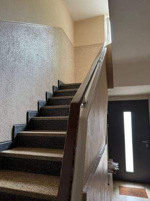 Treppe ins 1.OG