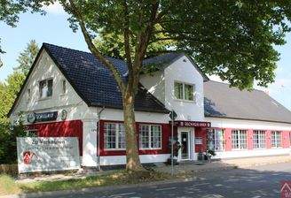 Straßenansicht - West