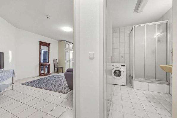 Blich in WoZi und Bad