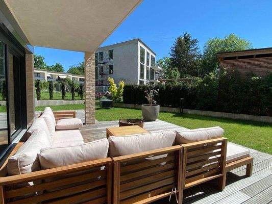 Blick von der Gartenterrasse