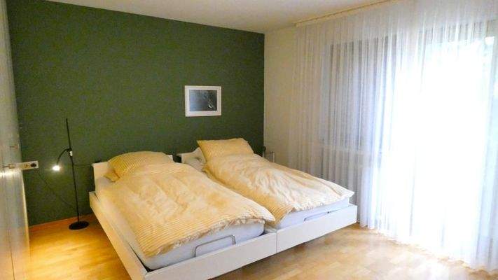 Schlafzimmer im EG mit Terrassenzugang