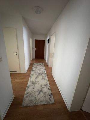 Flur mit Läufer